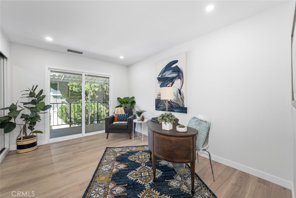 2338 Avenida Sevilla N