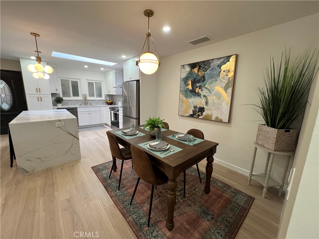 2338 Avenida Sevilla N