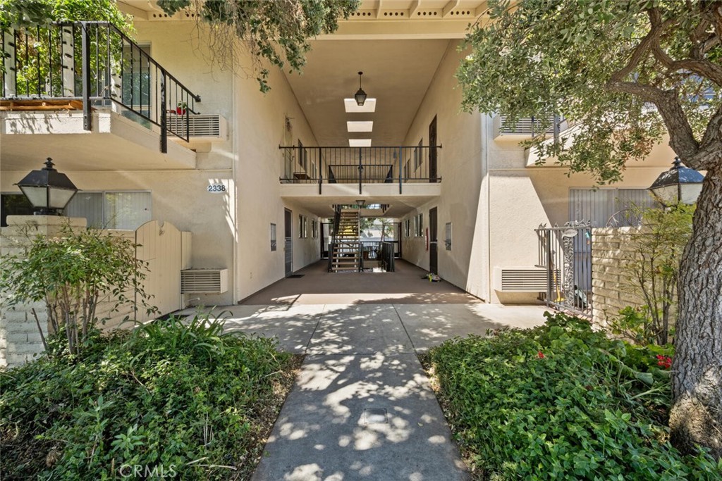 2338 Avenida Sevilla N