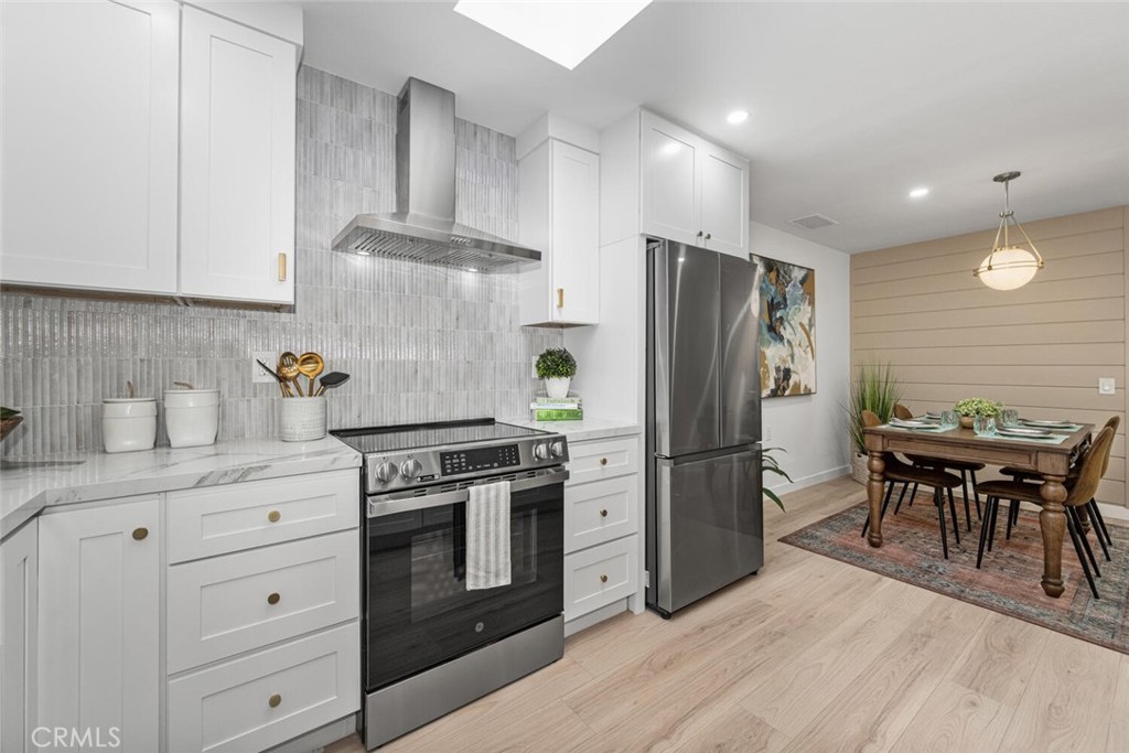 2338 Avenida Sevilla N