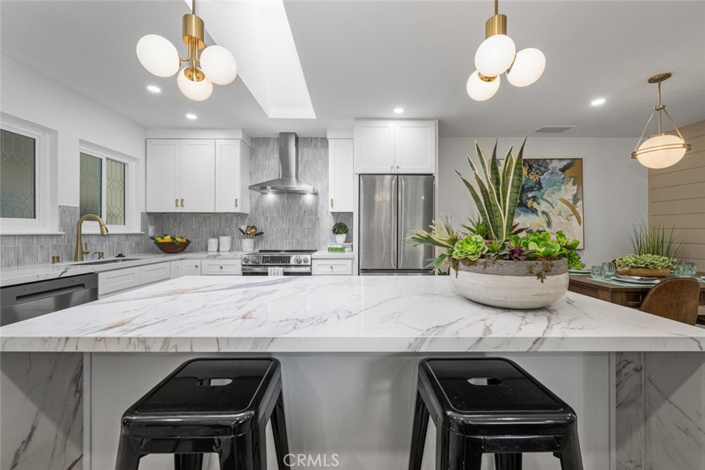 2338 Avenida Sevilla N