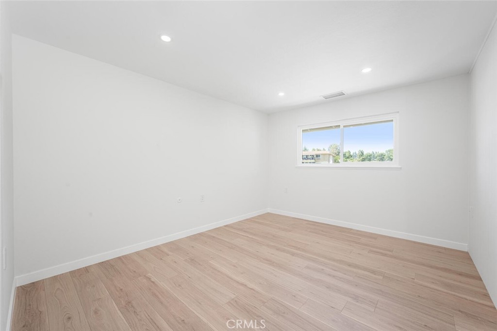 2338 Avenida Sevilla N