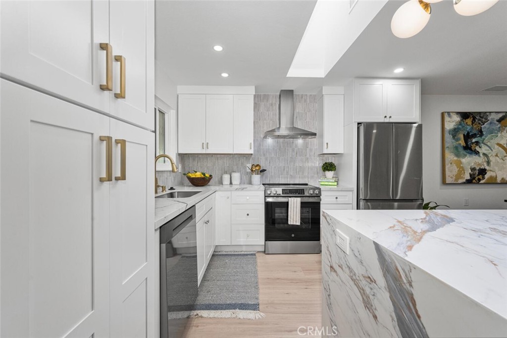 2338 Avenida Sevilla N