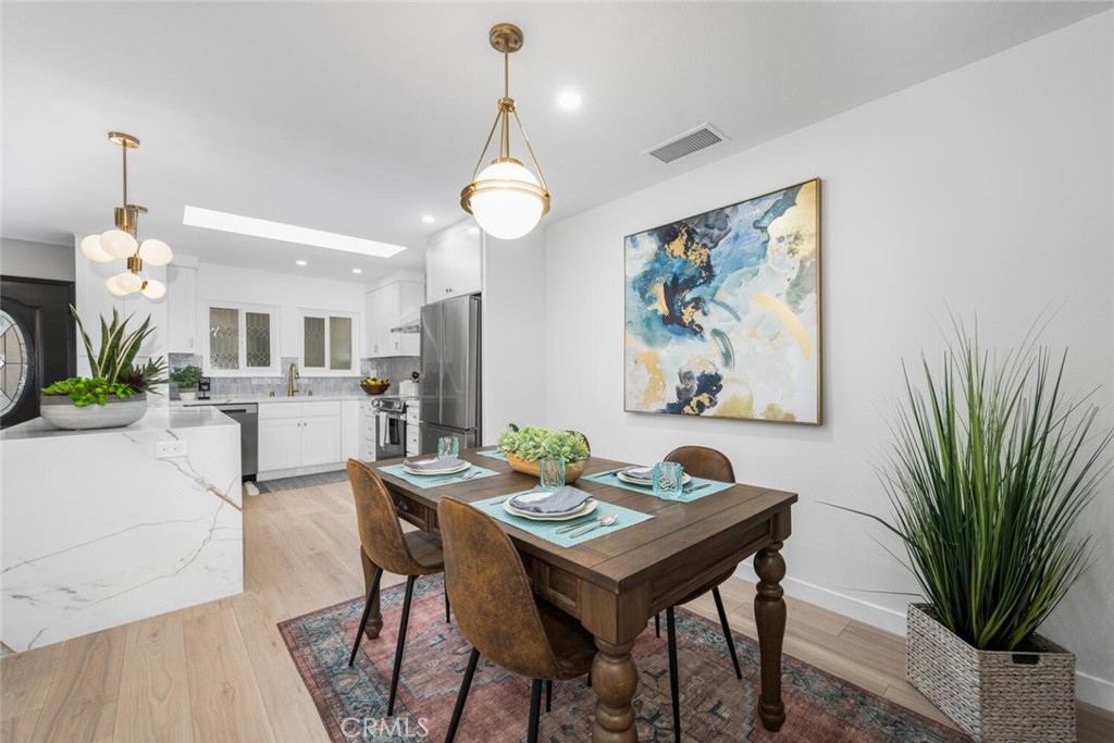 2338 Avenida Sevilla N