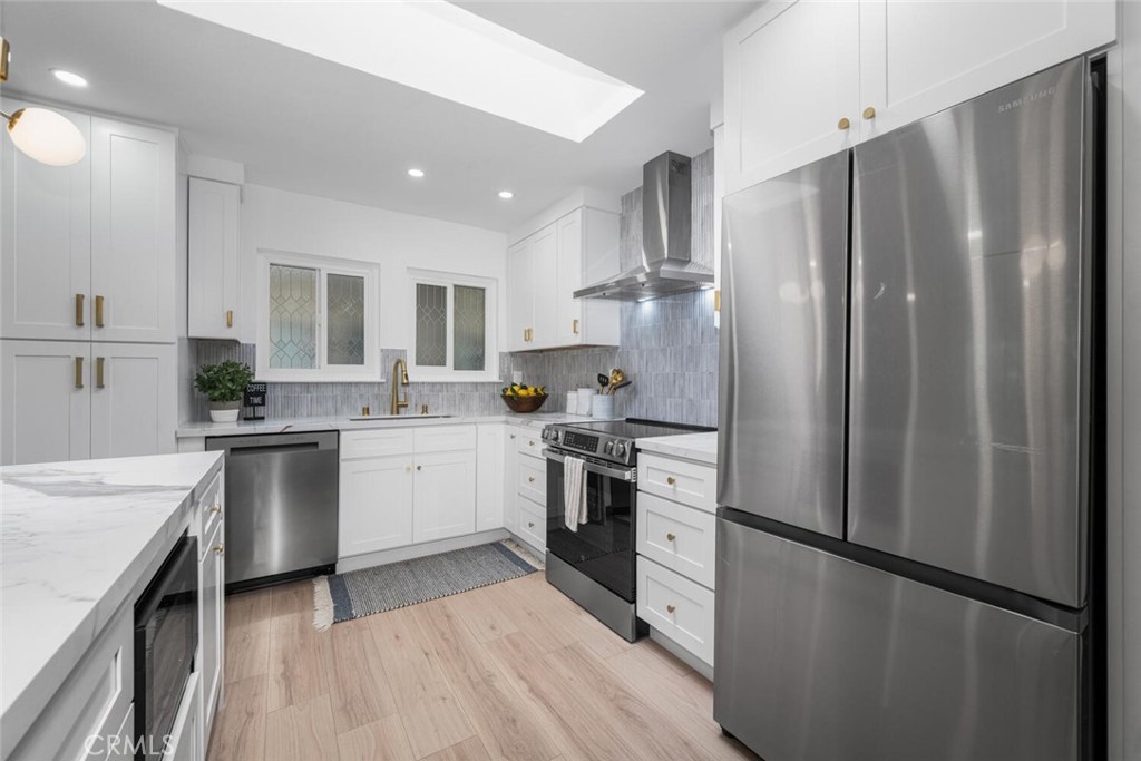 2338 Avenida Sevilla N