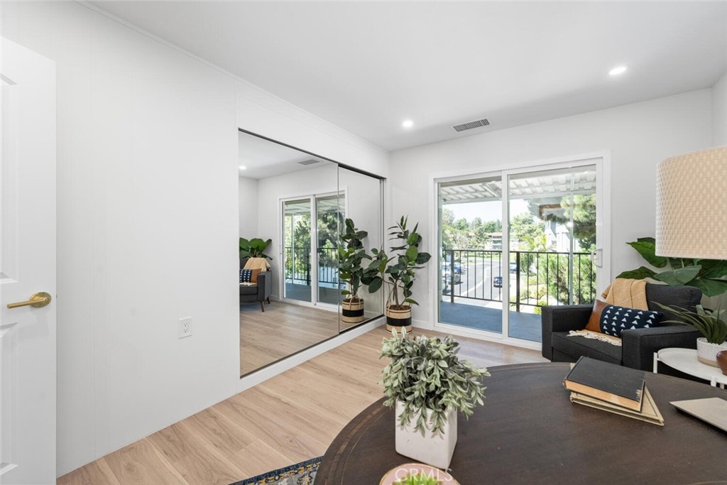 2338 Avenida Sevilla N