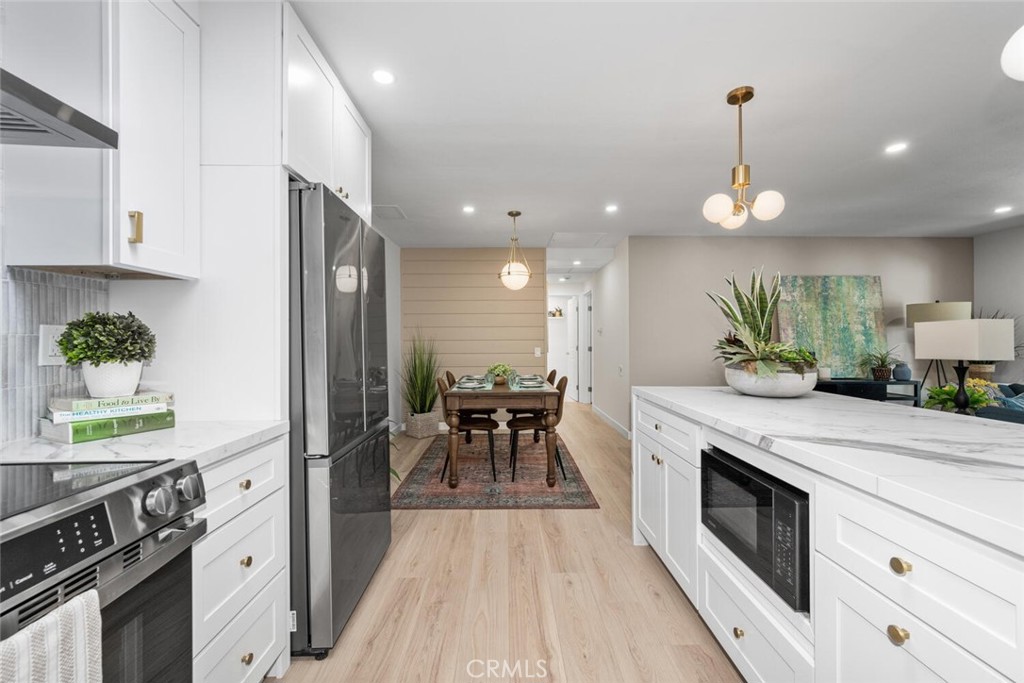 2338 Avenida Sevilla N