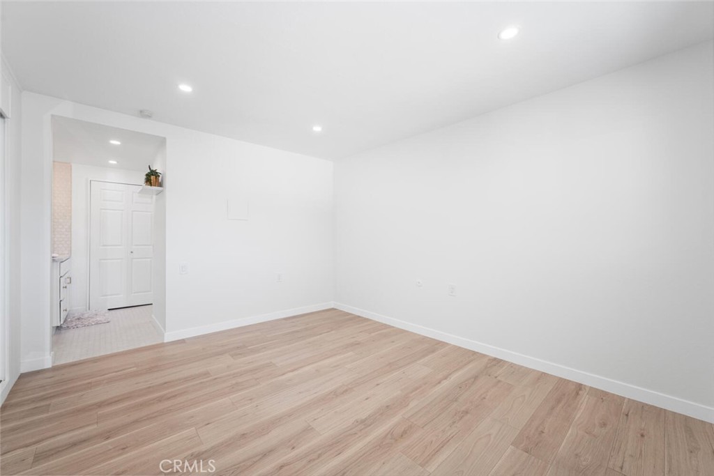 2338 Avenida Sevilla N