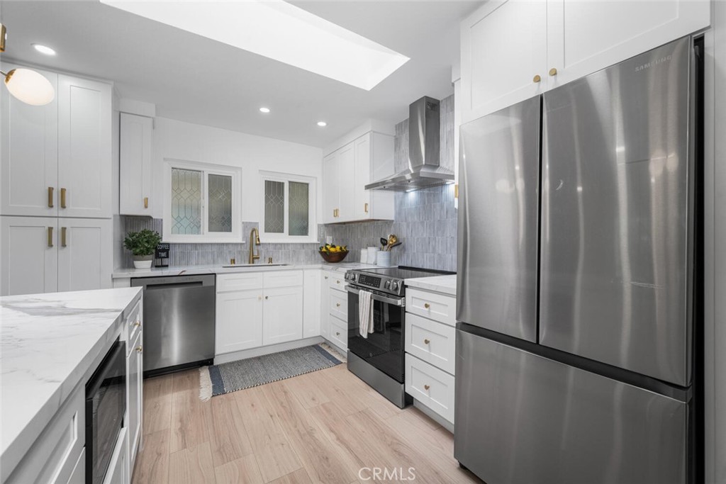 2338 Avenida Sevilla N