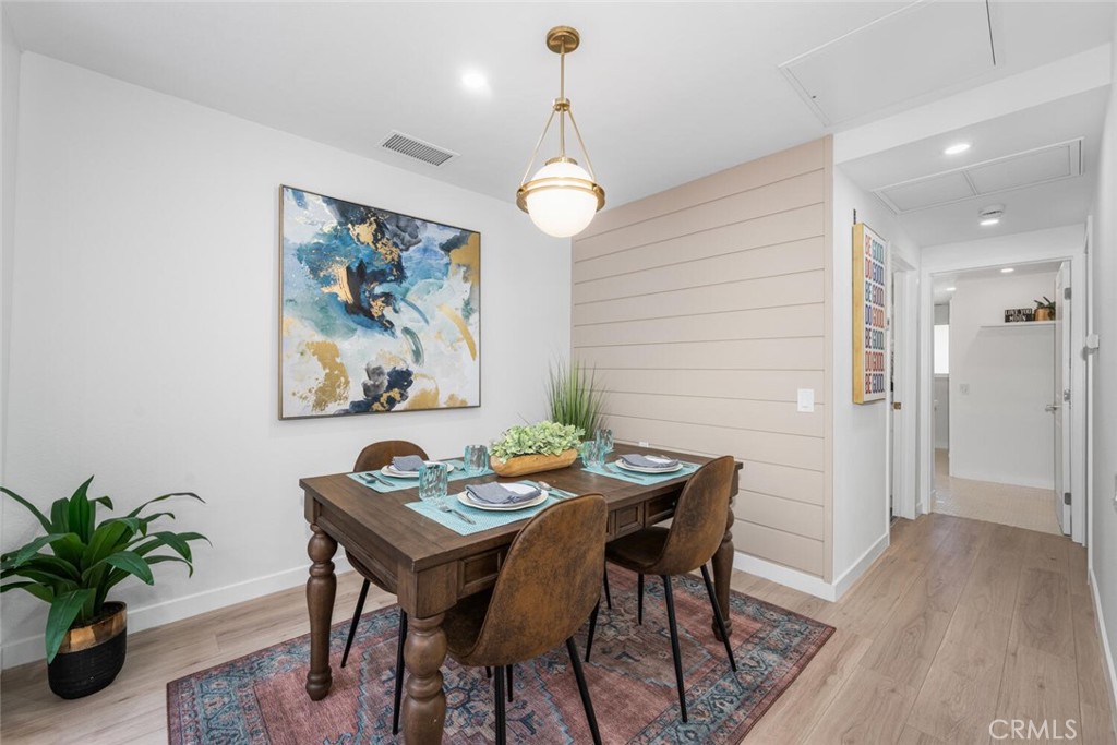 2338 Avenida Sevilla N