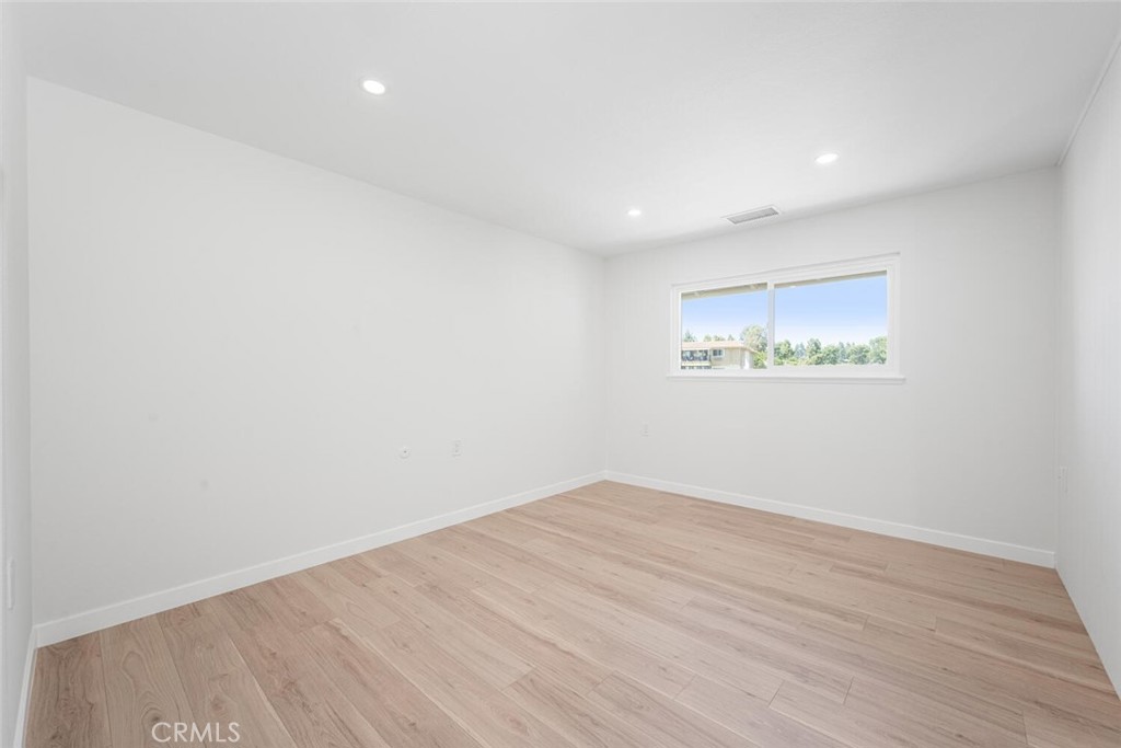 2338 Avenida Sevilla N