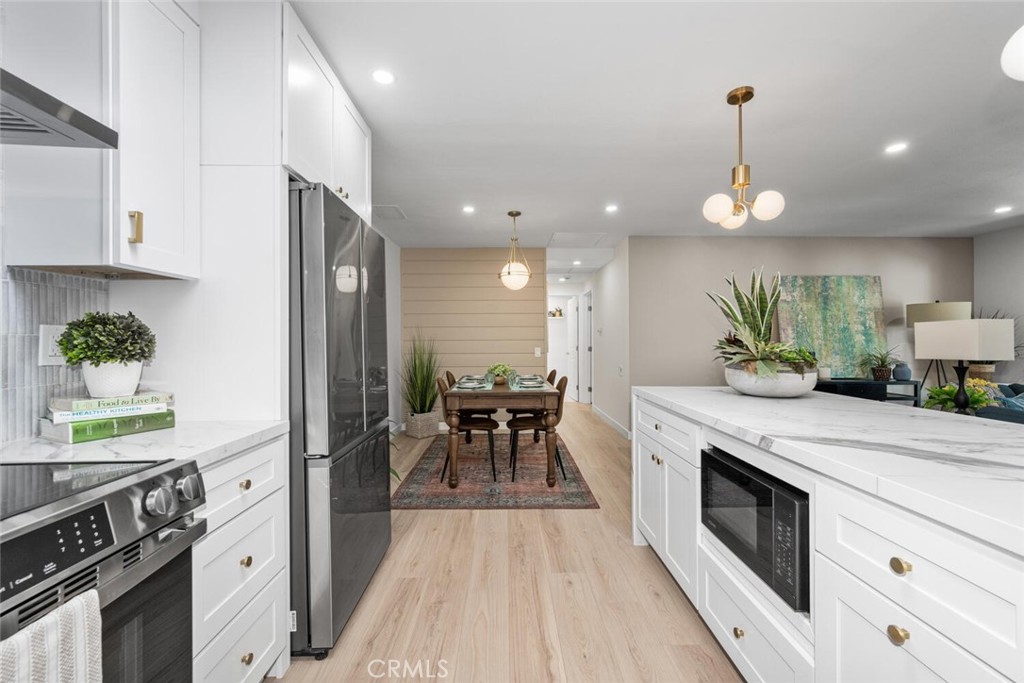 2338 Avenida Sevilla N