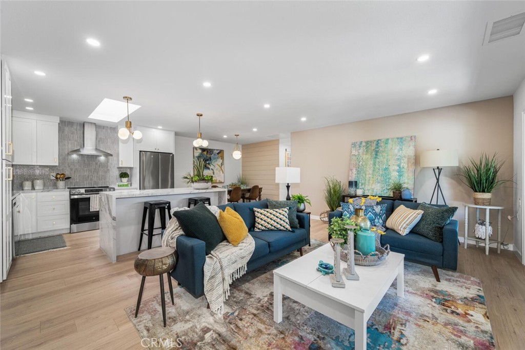 2338 Avenida Sevilla N