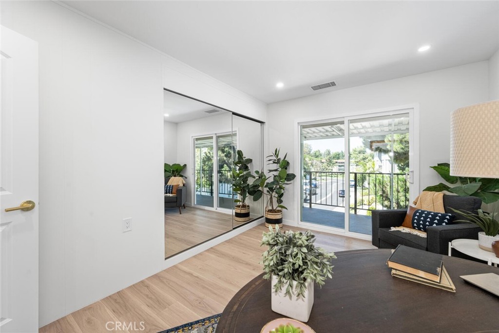 2338 Avenida Sevilla N