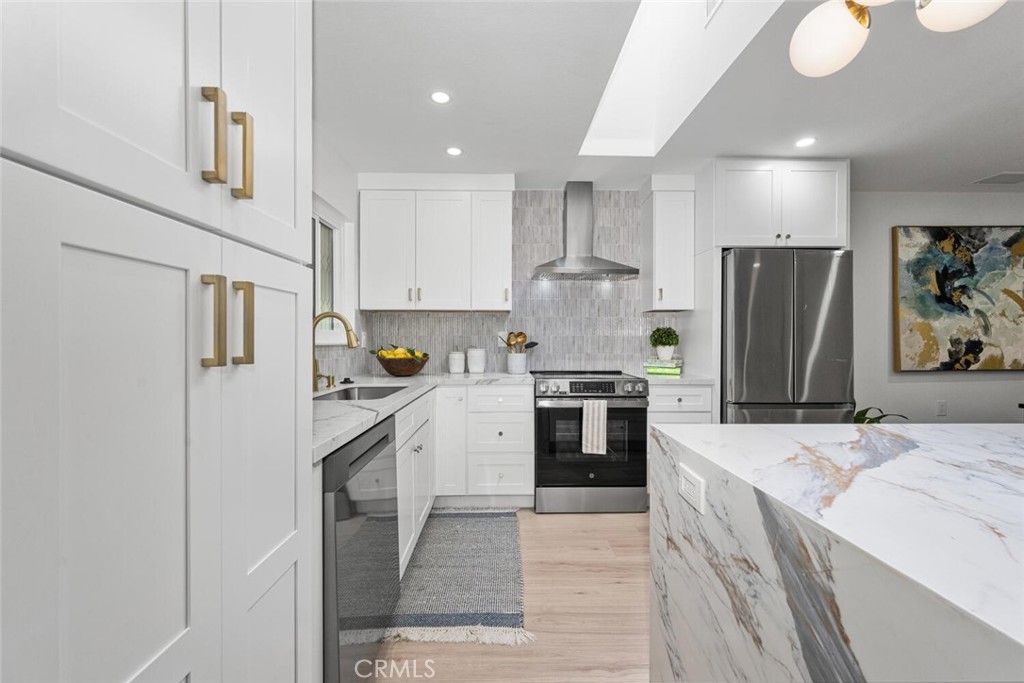 2338 Avenida Sevilla N