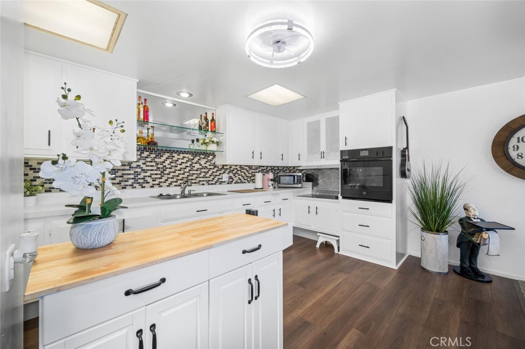 13721 Alderwood Lane 28C