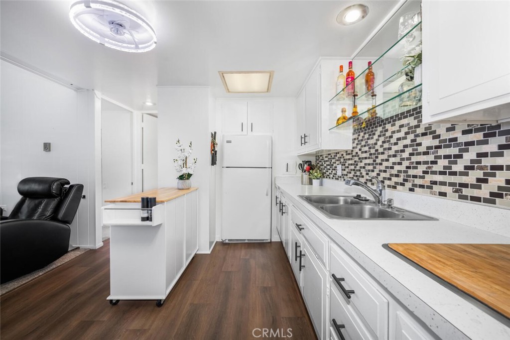 13721 Alderwood Lane 28C