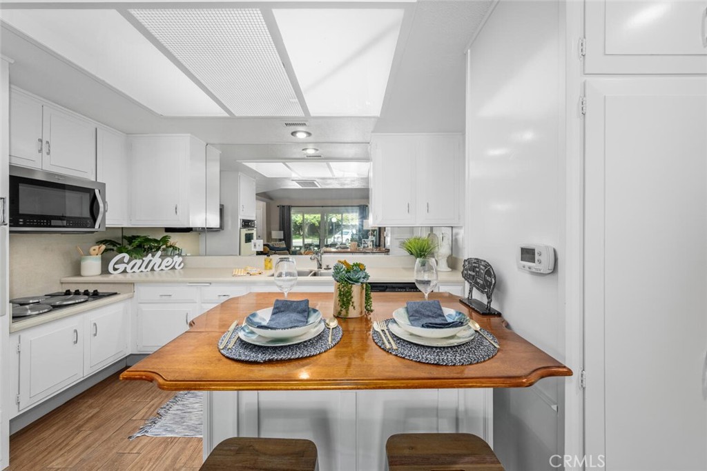 13061 Del Monte Drive 277L