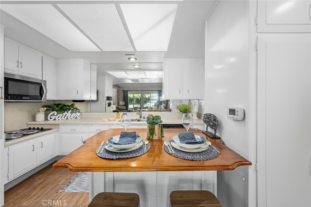 13061 Del Monte Drive 277L