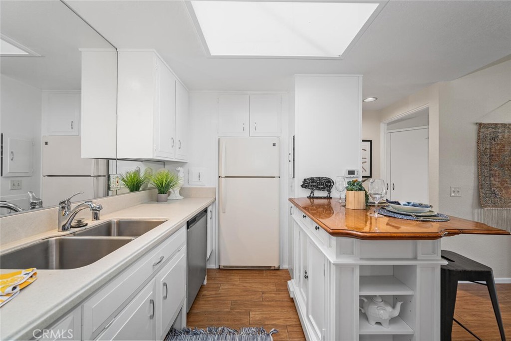 13061 Del Monte Drive 277L