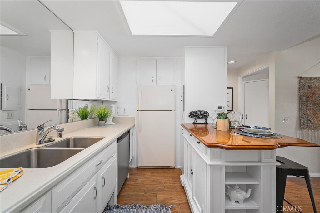 13061 Del Monte Drive 277L