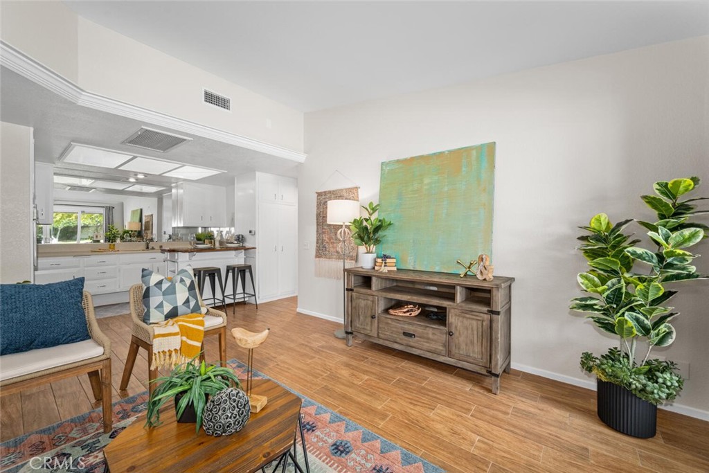 13061 Del Monte Drive 277L