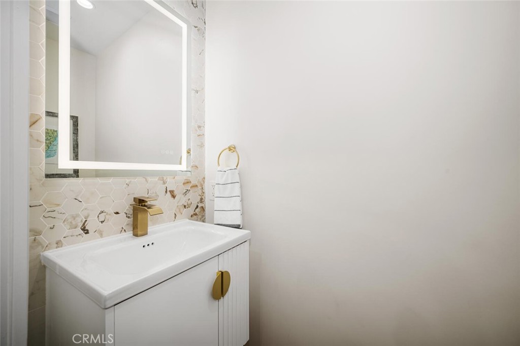 1271 Kenwood Road 163L