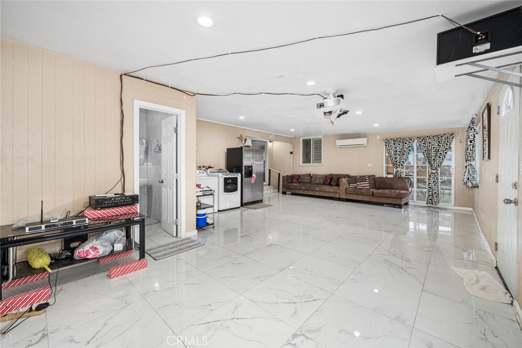 11721 Palmwood Drive