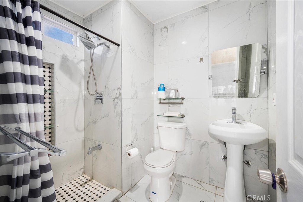 11721 Palmwood Drive