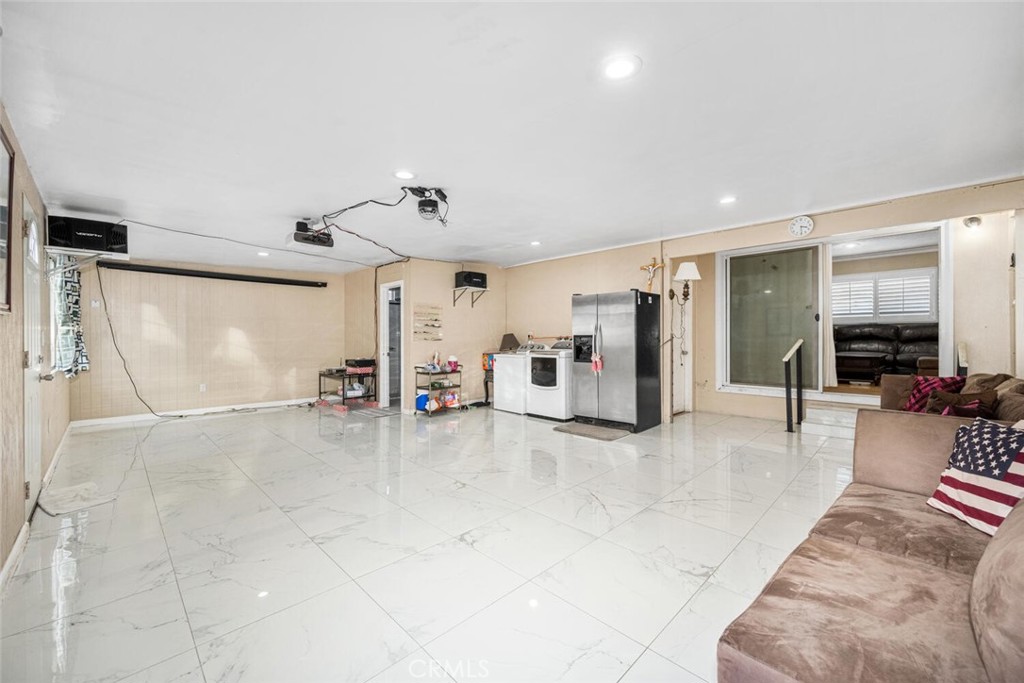 11721 Palmwood Drive