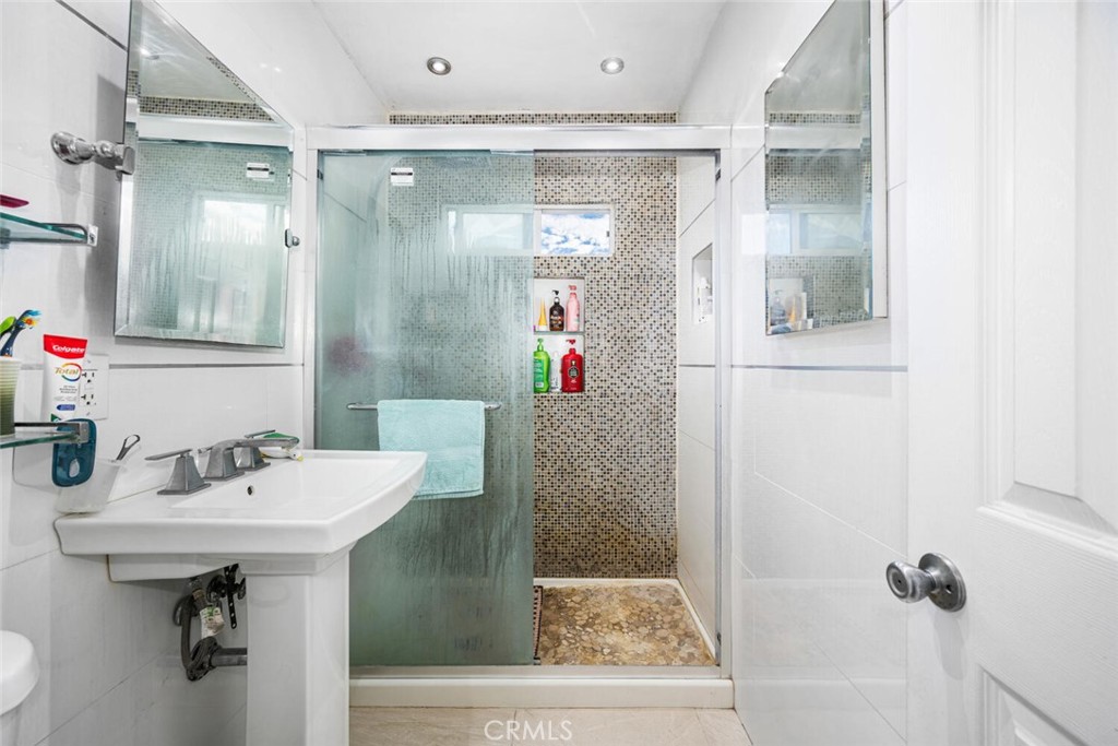 11721 Palmwood Drive