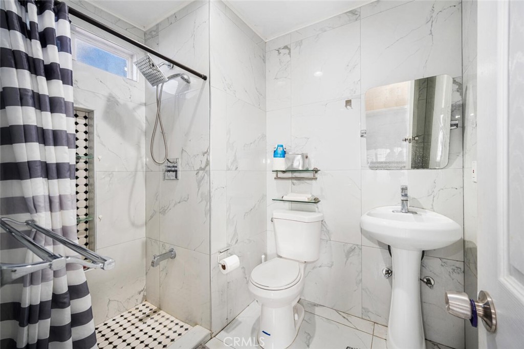 11721 Palmwood Drive