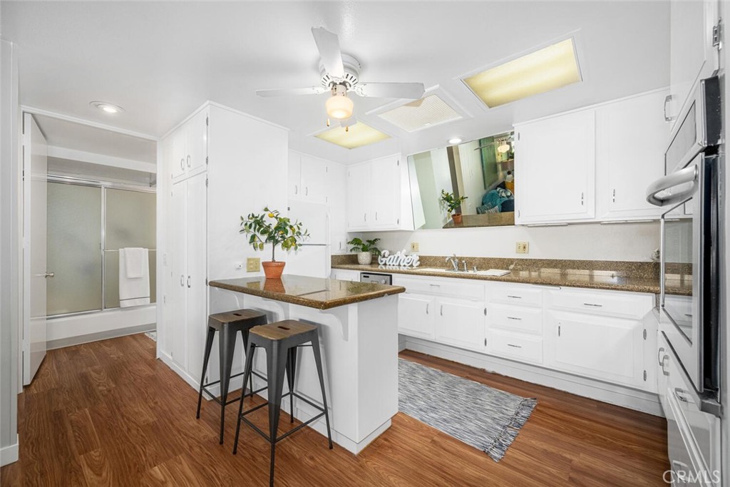 1240 Oakmont Road 52i