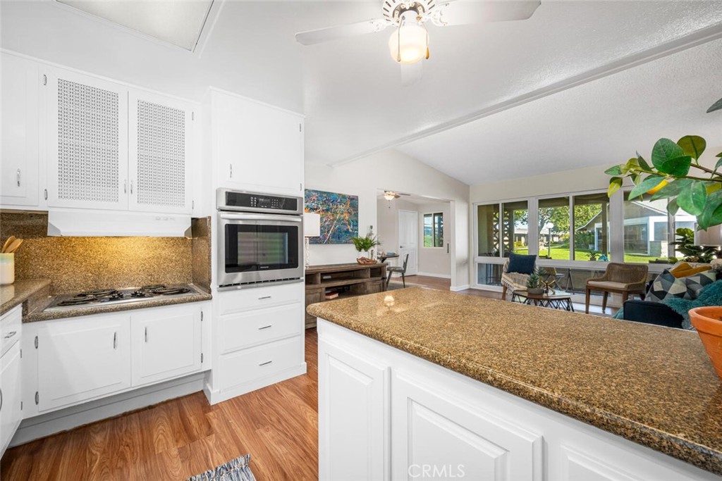 1240 Oakmont Road 52i