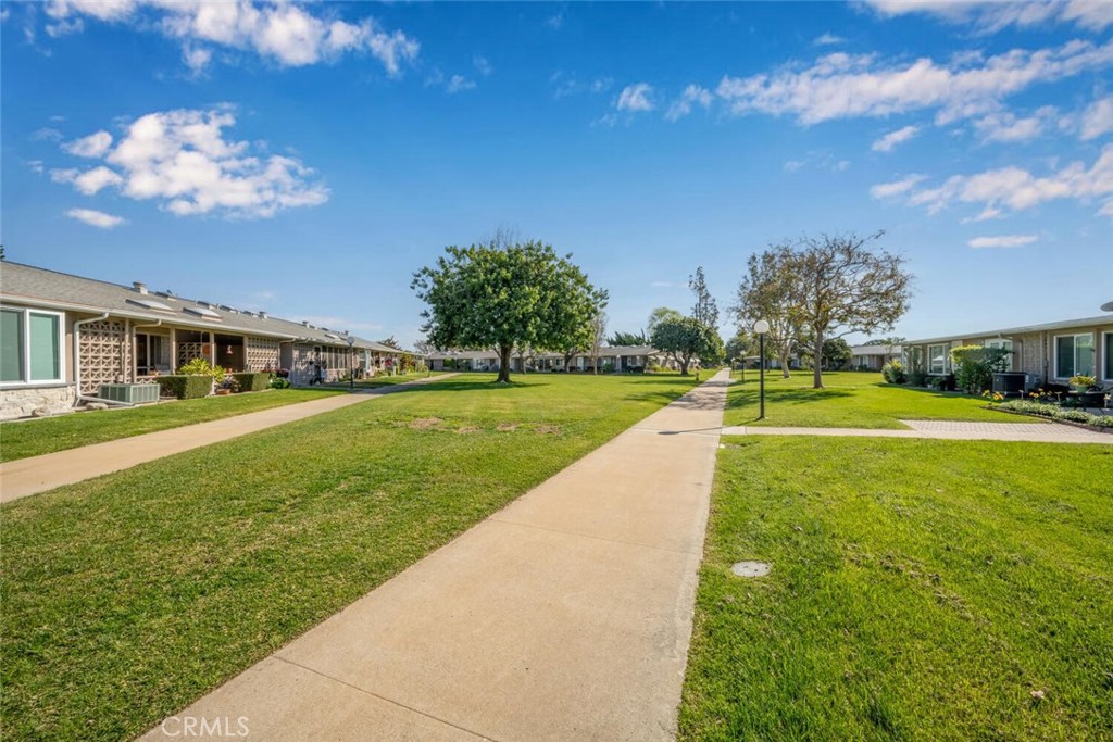 1240 Oakmont Road 52i