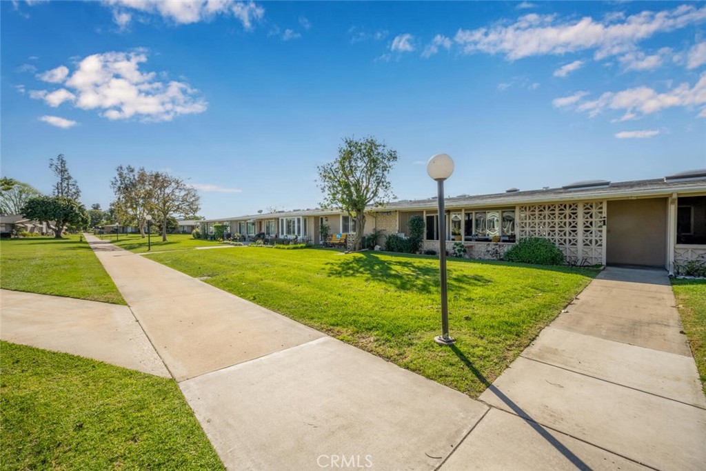 1240 Oakmont Road 52i