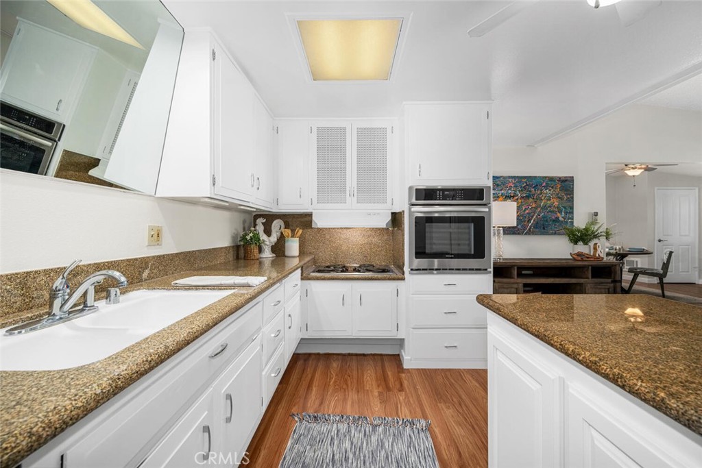 1240 Oakmont Road 52i