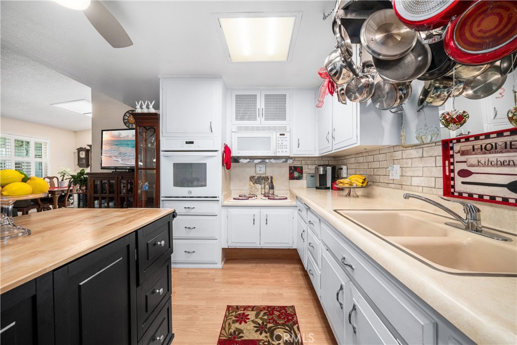1301 Skokie Road NE 27H