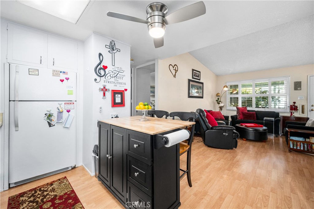 1301 Skokie Road NE 27H