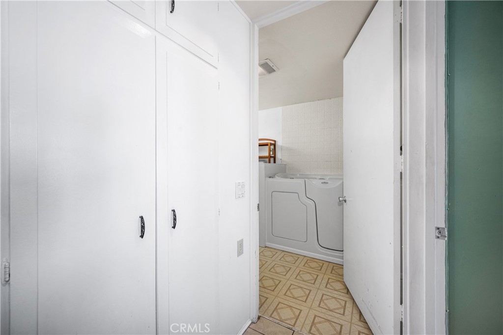 1502 Golden Rain Road 46J