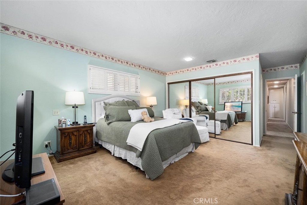 10253 Hopeland
