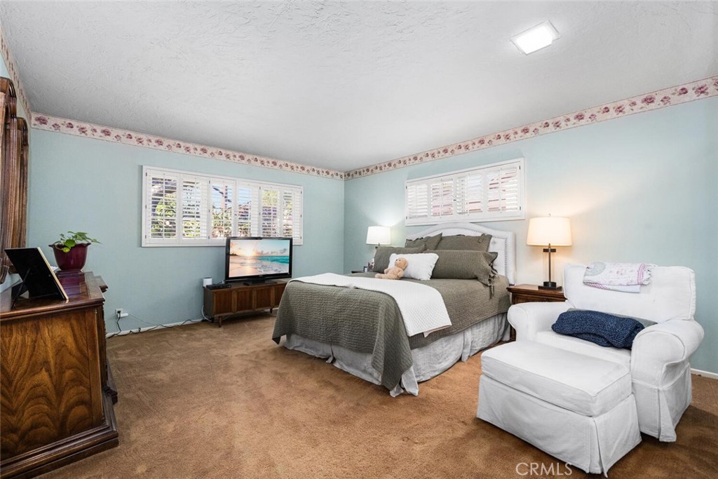 10253 Hopeland