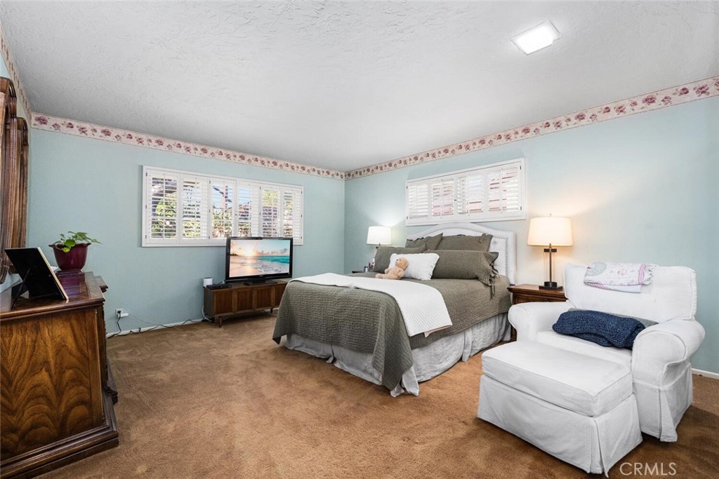 10253 Hopeland