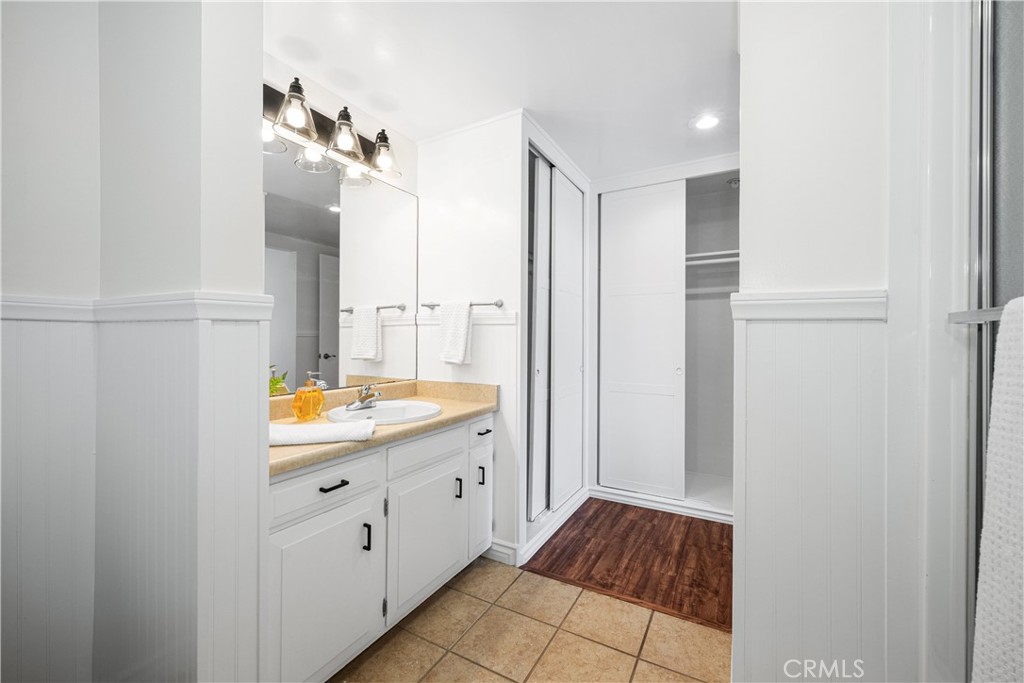 1841 McKinney Way 24G
