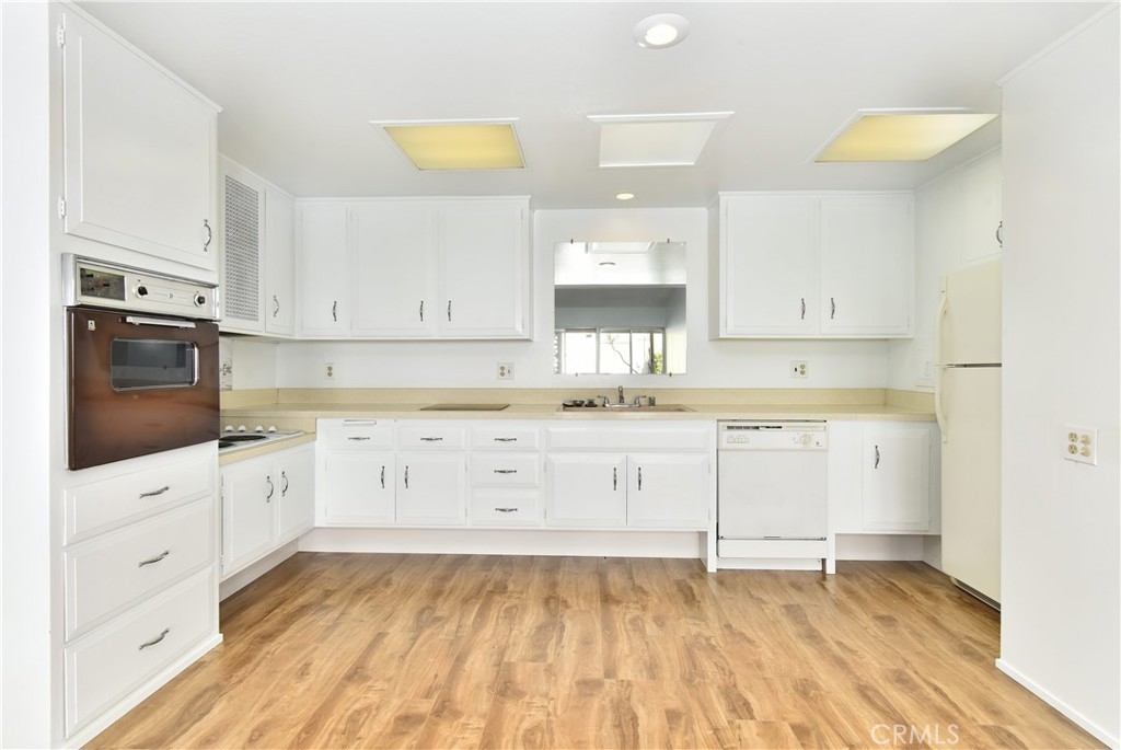 13741 Annandale Drive 18J