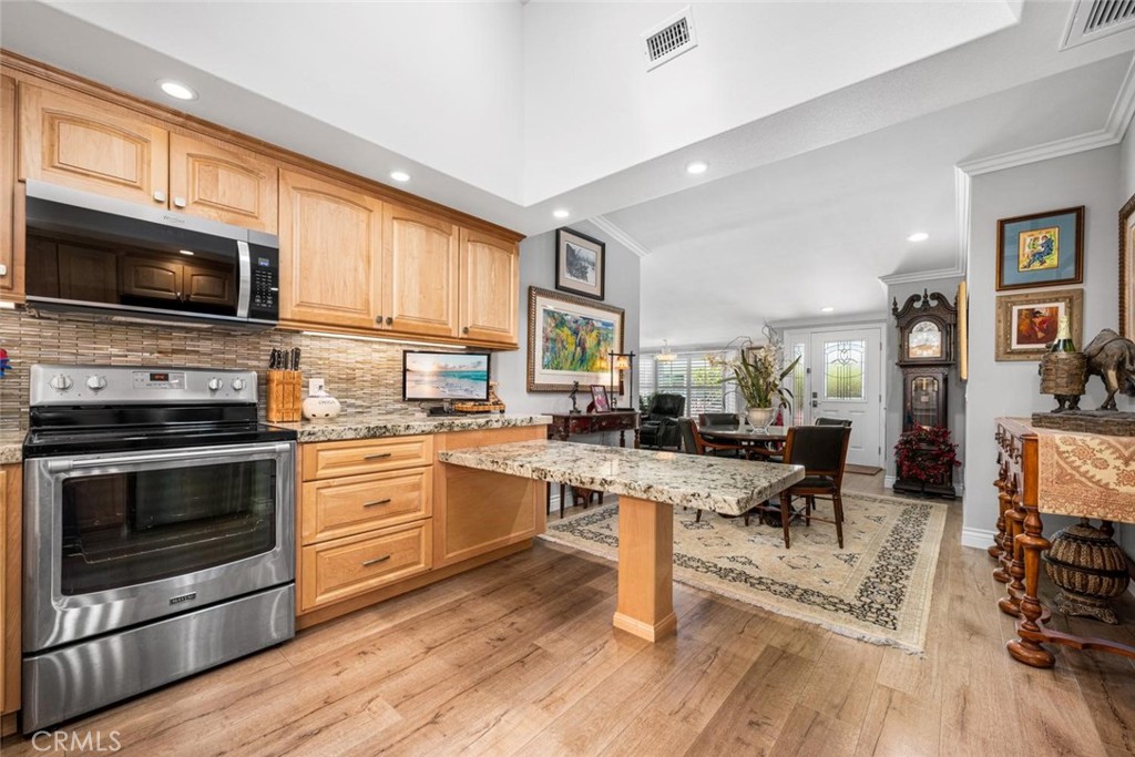 1800 Sunningdale Road 18A