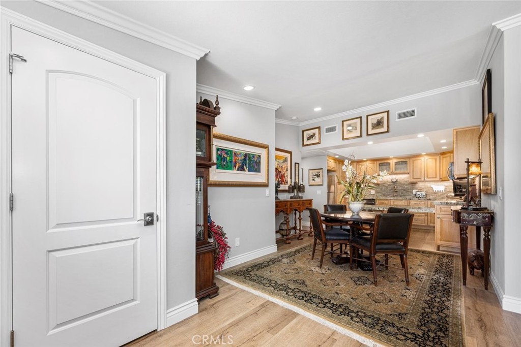 1800 Sunningdale Road 18A