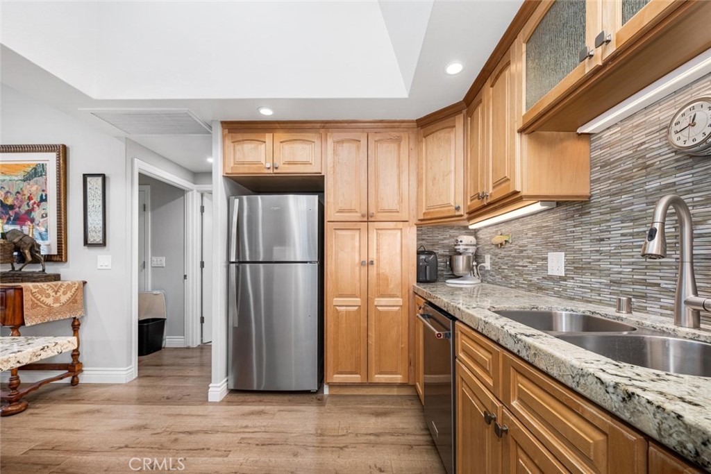 1800 Sunningdale Road 18A