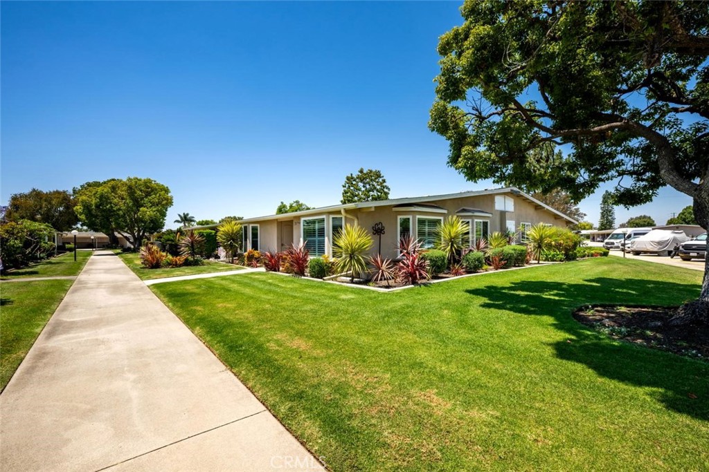 1800 Sunningdale Road 18A