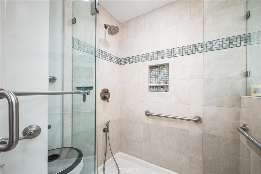 1800 Sunningdale Road 18A